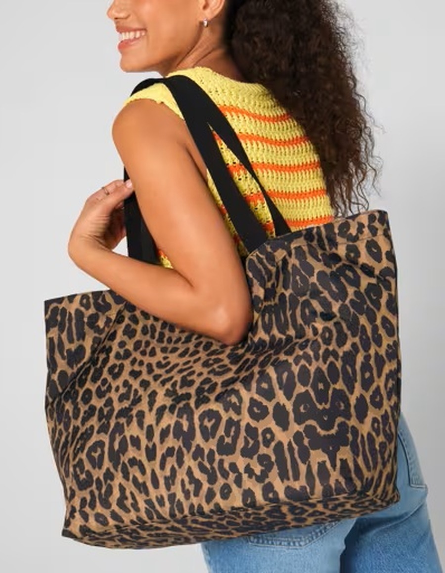 BagBase Leopard Print Carryall Bag BagBase Leopard Print Carryall Bag