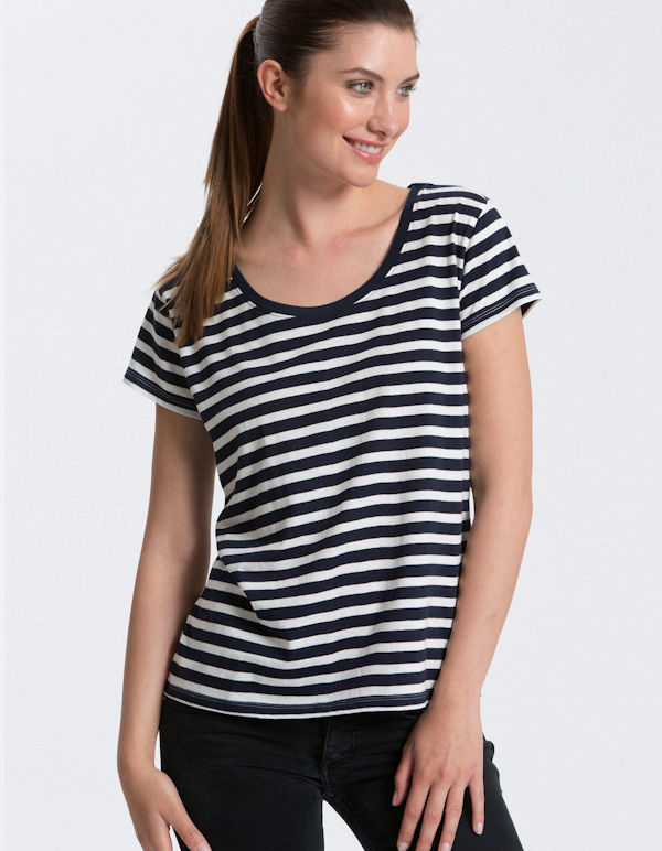 Neutral Ladies Loose Fit T-paita